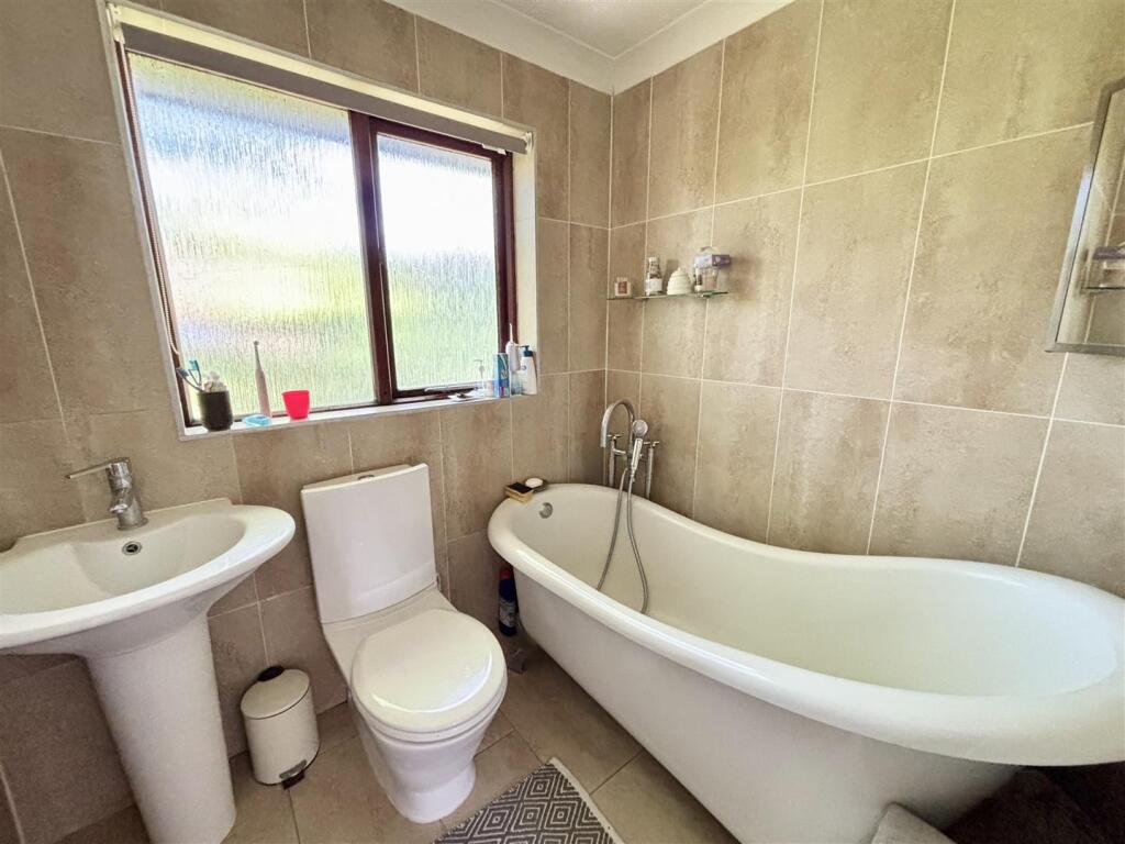 Additional image 14 of Tarn Drive, Creekmoor