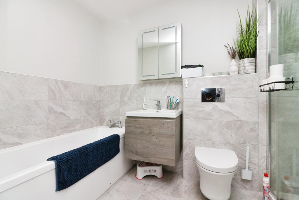 Additional image 14 of Hall Grove, Welwyn Garden City, AL7
