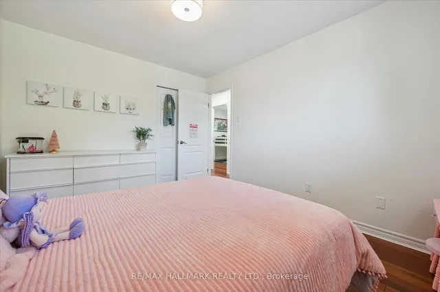 Additional image 18 of 32 Warwick Crt