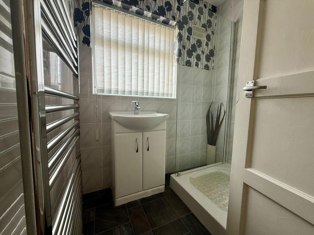 Additional image 11 of Beeches View Avenue, Halesowen, B63 2HD