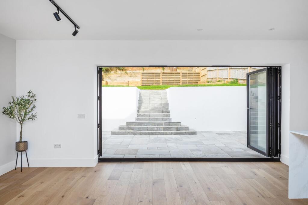 Additional image 10 of Winfield Avenue, Brighton, BN1