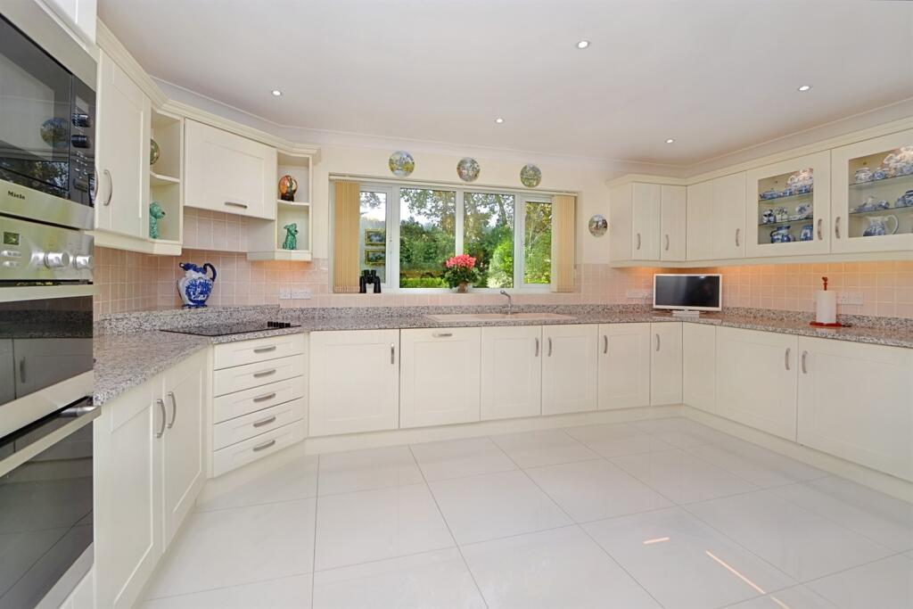 Additional image 6 of Verwood