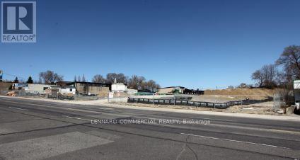 955-969 WESTON ROAD|Toronto (Rockcliffe-Smythe), Ontario M6N3R4