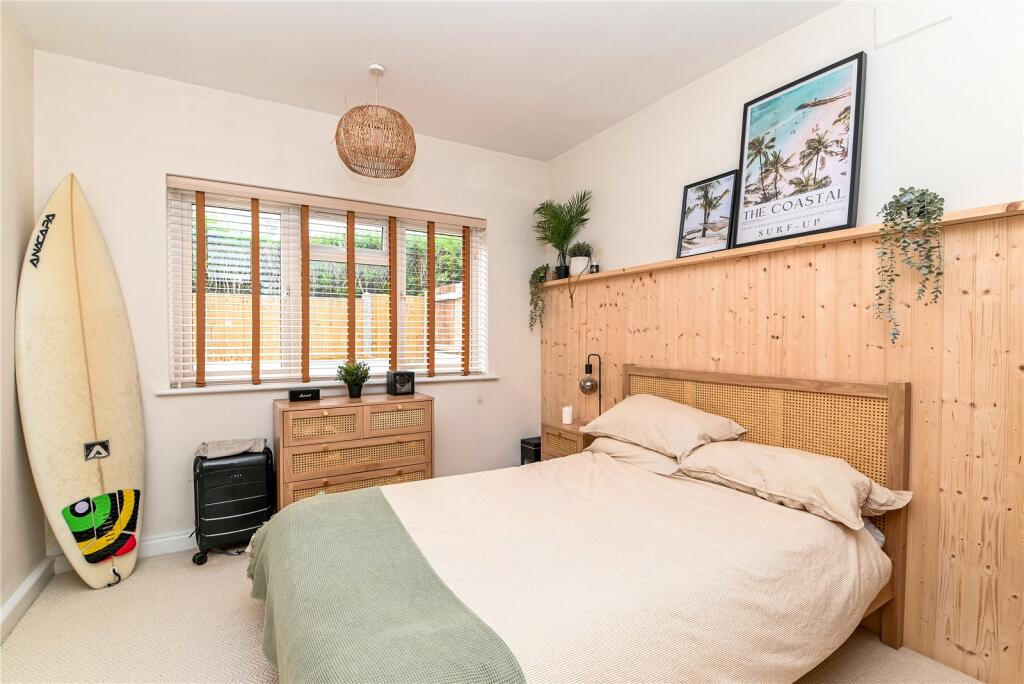 Additional image 7 of Seaward Avenue, Barton on Sea, New Milton, Hampshire, BH25