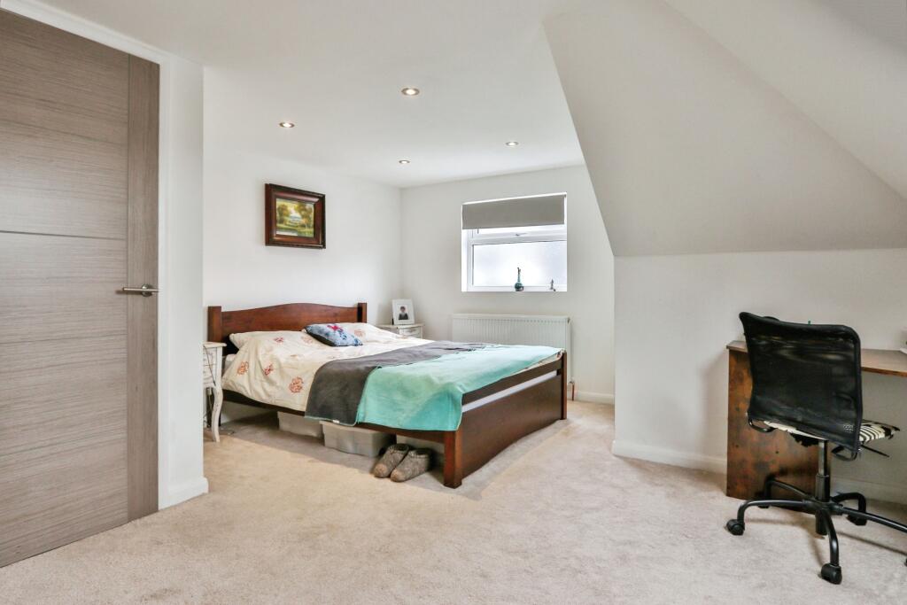 Additional image 13 of Strathmore Road, MUSCLIFF, Bournemouth, Dorset, BH9