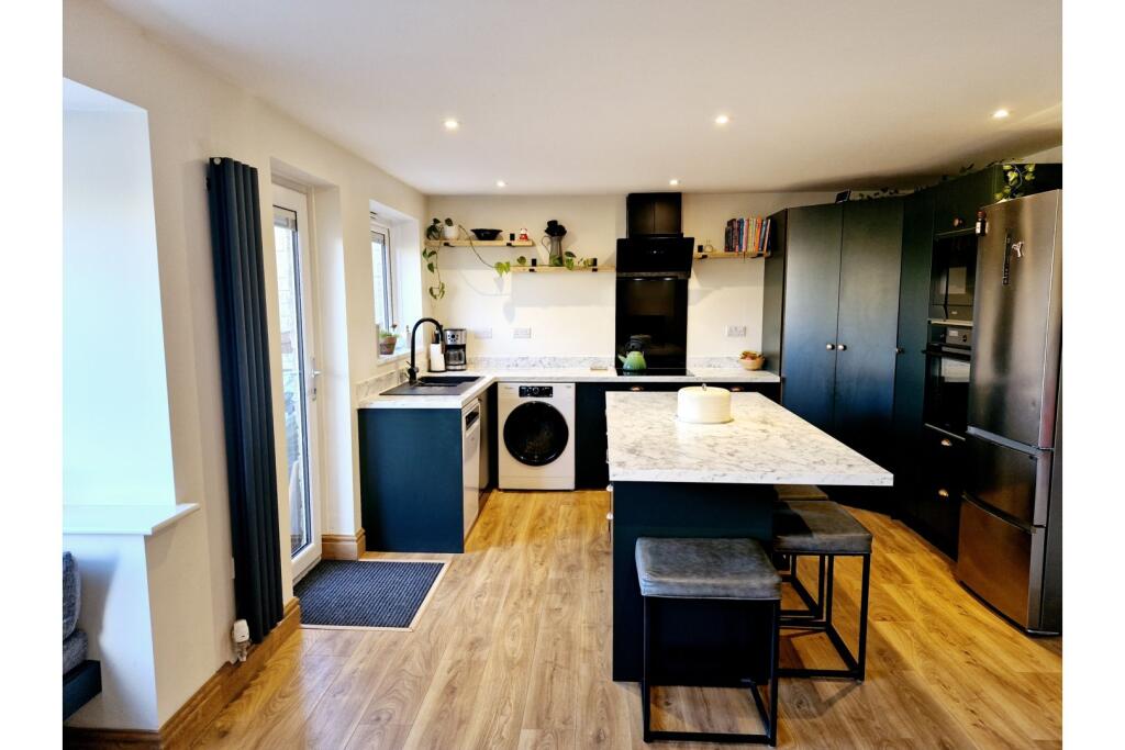 Additional image 4 of Goosedale Court, Bradford, BD4