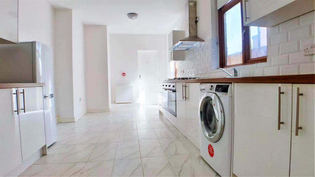 Additional image 3 of Bearwood Road, Smethwick