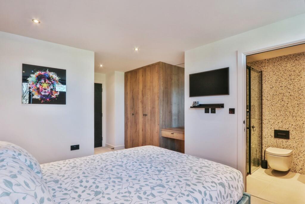 Additional image 8 of Boscombe Overcliff Drive, Bournemouth, Dorset, BH5