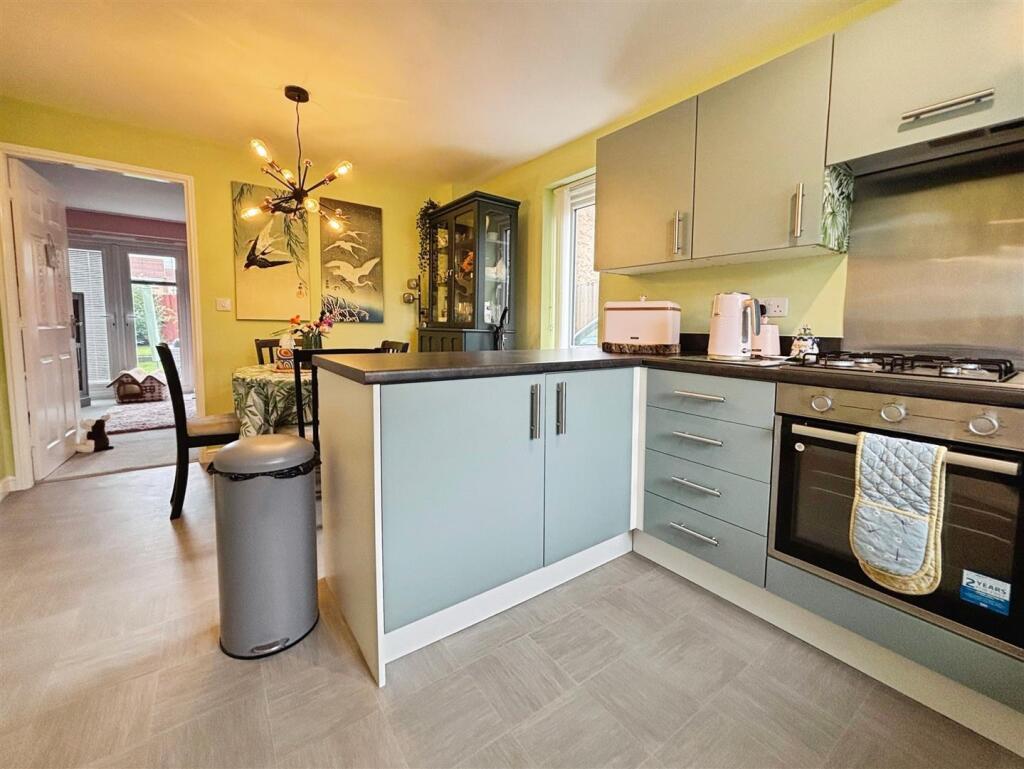 Additional image 5 of Blackthorne Close, Bradford, BD2 3DZ