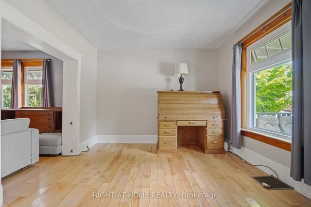 Additional image 24 of 58 Pandora Ave