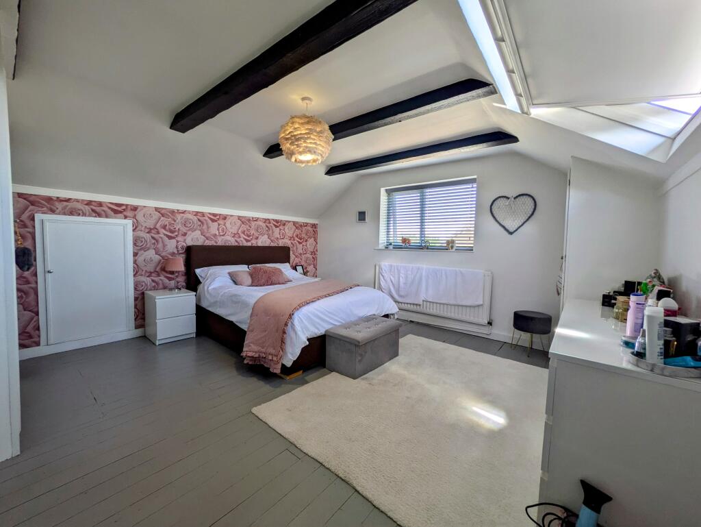 Additional image 11 of Fairway Walk, Bradford, BD7