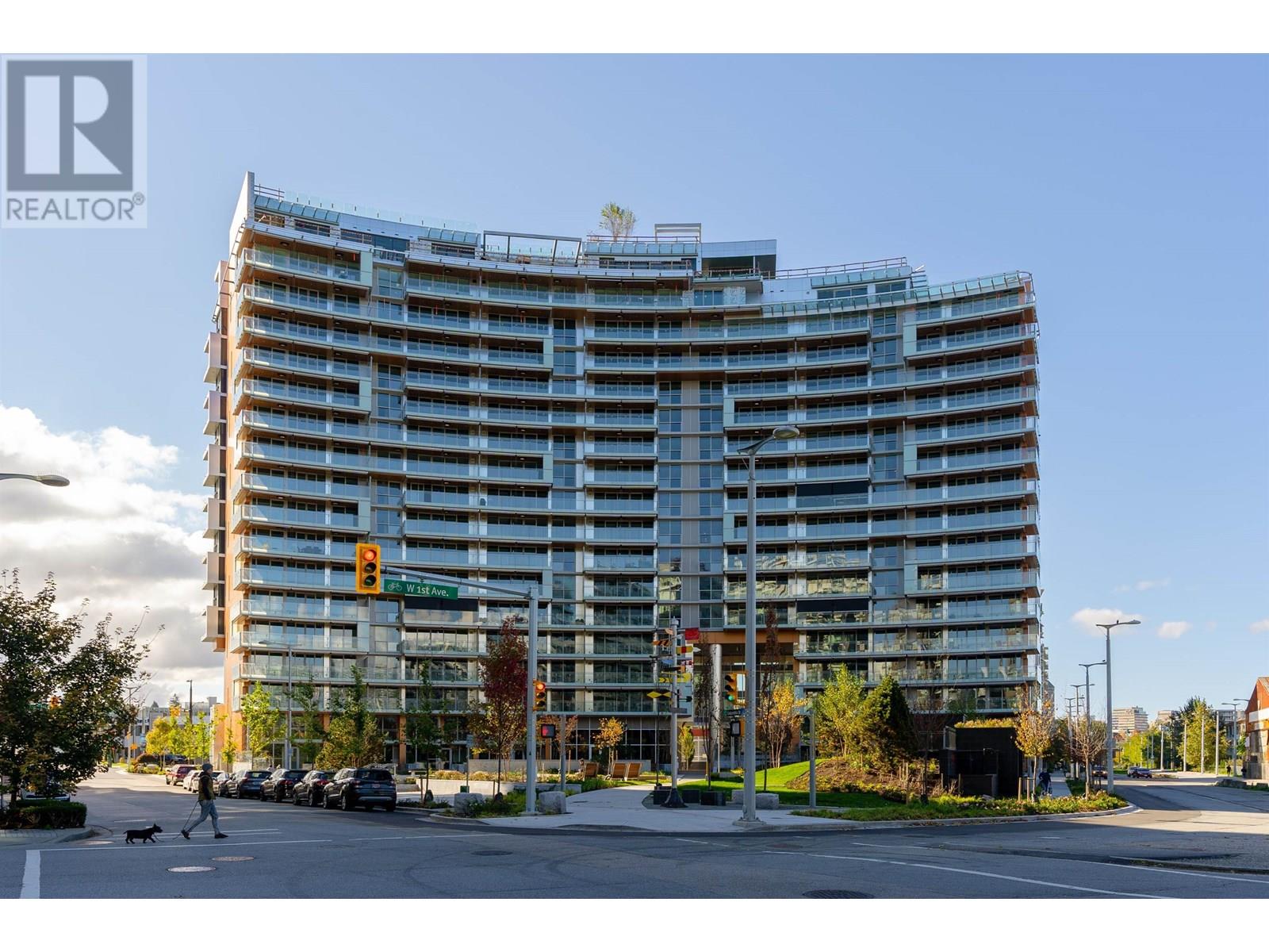 603 1768 COOK STREET|Vancouver, British Columbia V5Y0N3