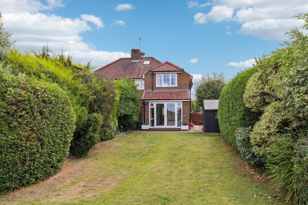 Additional image 25 of Two Oaks Drive, Welwyn, Hertfordshire, AL6 0EZ