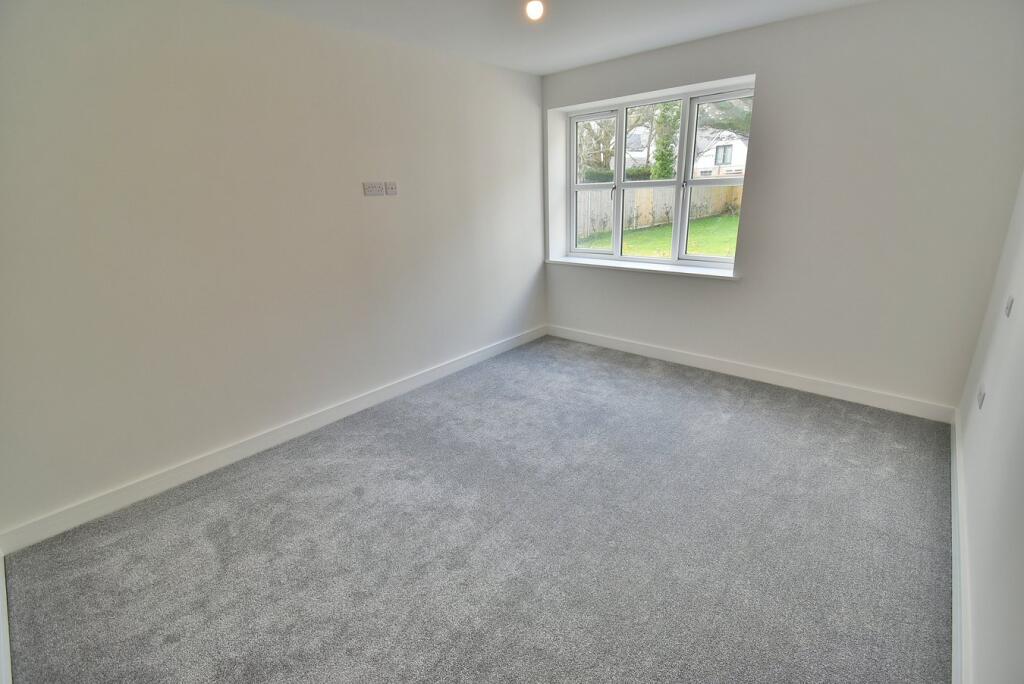 Additional image 9 of 14 Golf Links Road, Ferndown, BH22