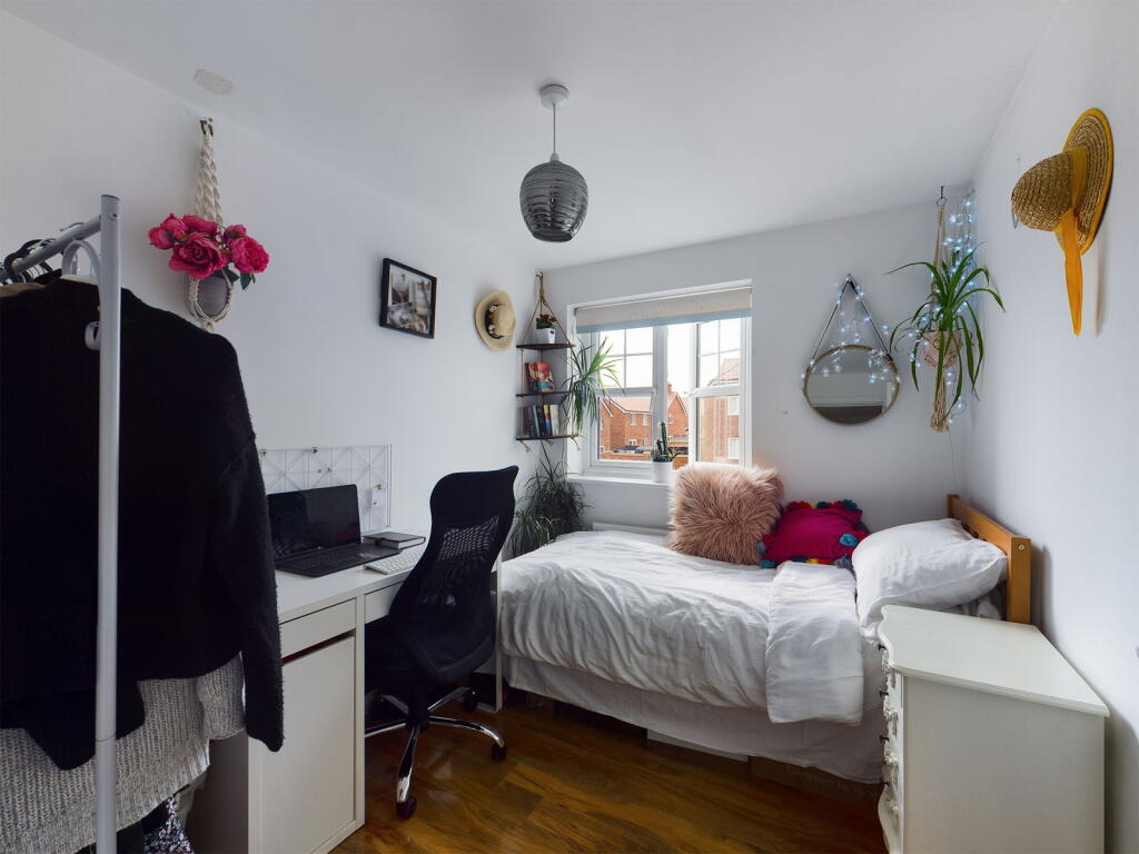 Additional image 12 of Hinchliff Drive, Wick, Littlehampton BN17 7GB