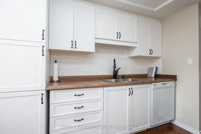 Additional image 20 of 3267 King St Unit 604