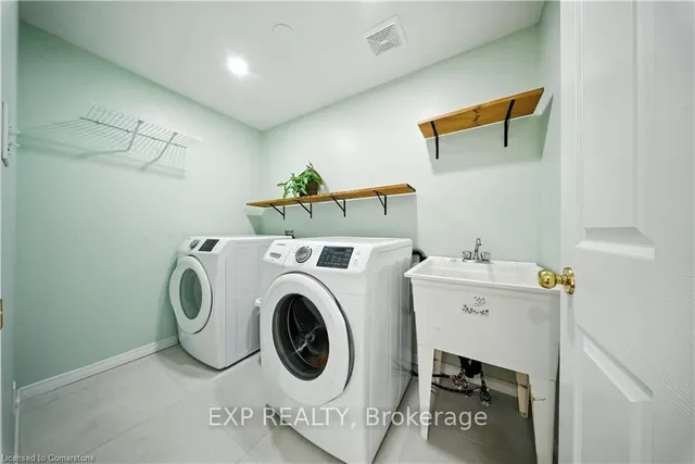 Additional image 24 of 15 Corsica St