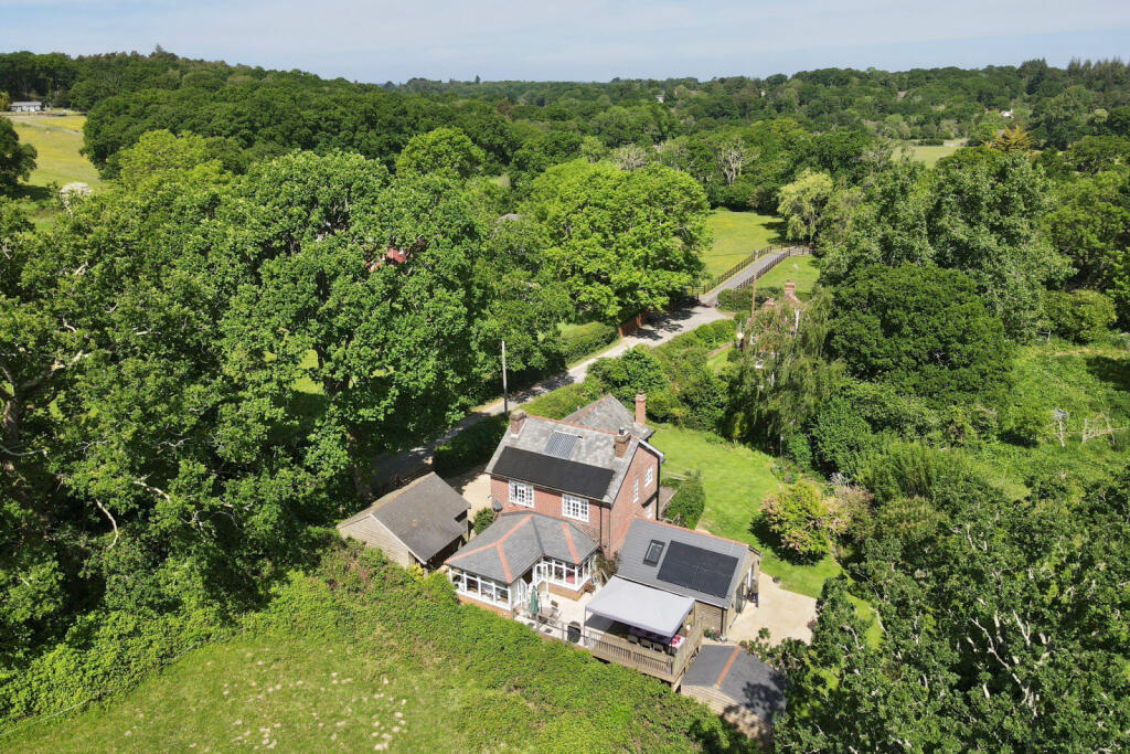 Additional image 34 of Shobley, BH24