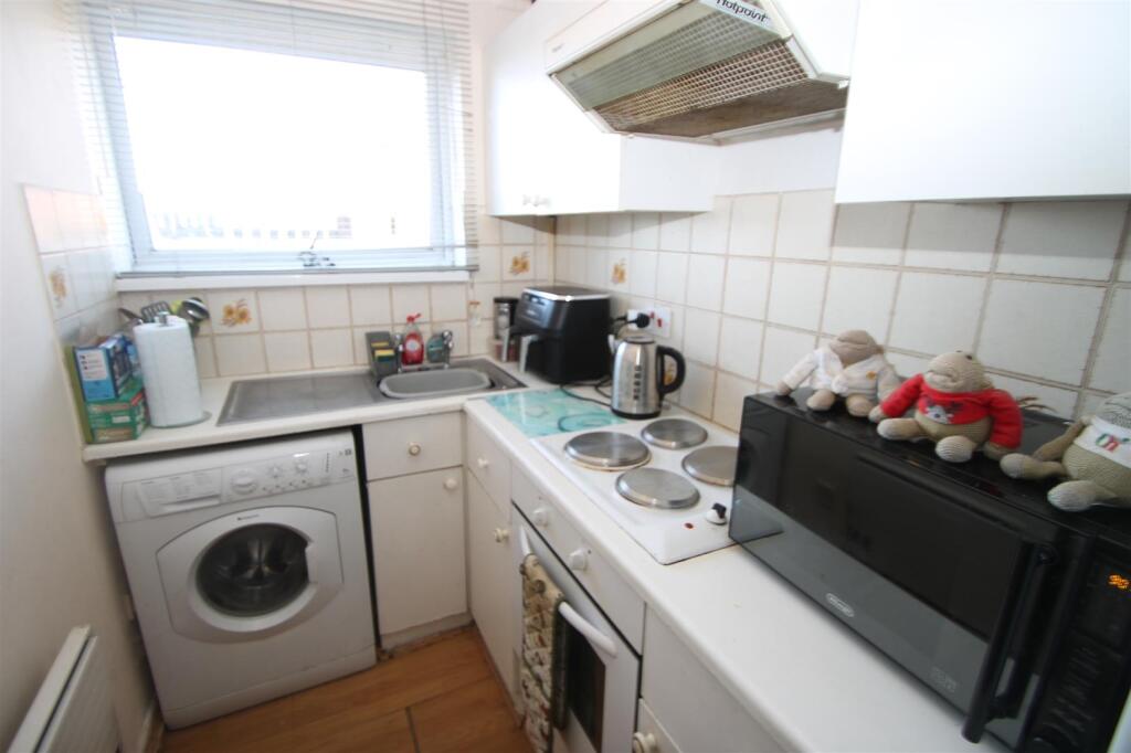 Additional image 4 of Apperley Way, Halesowen