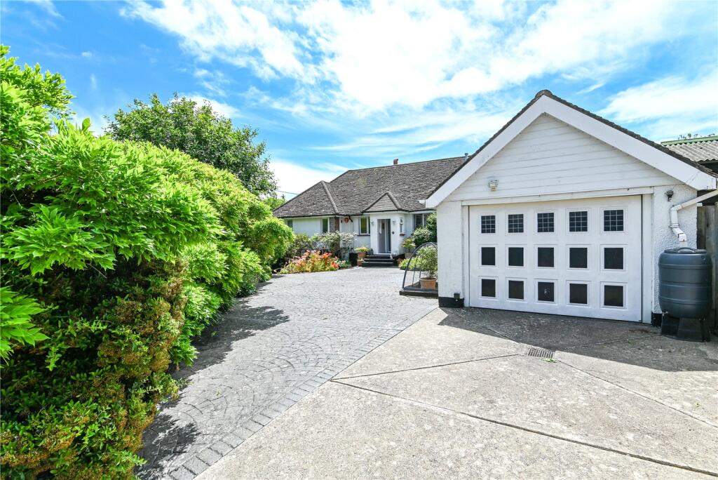 Additional image 13 of Highlands Road, Barton on Sea, New Milton, Hampshire, BH25