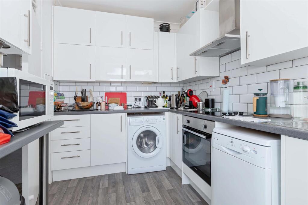 Additional image 5 of George V Avenue, Worthing