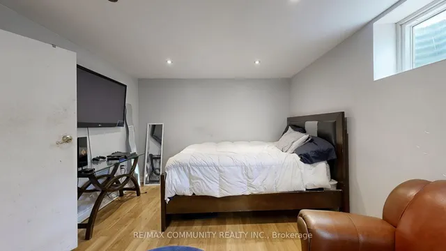 Additional image 41 of 7 Gemshaw Cres