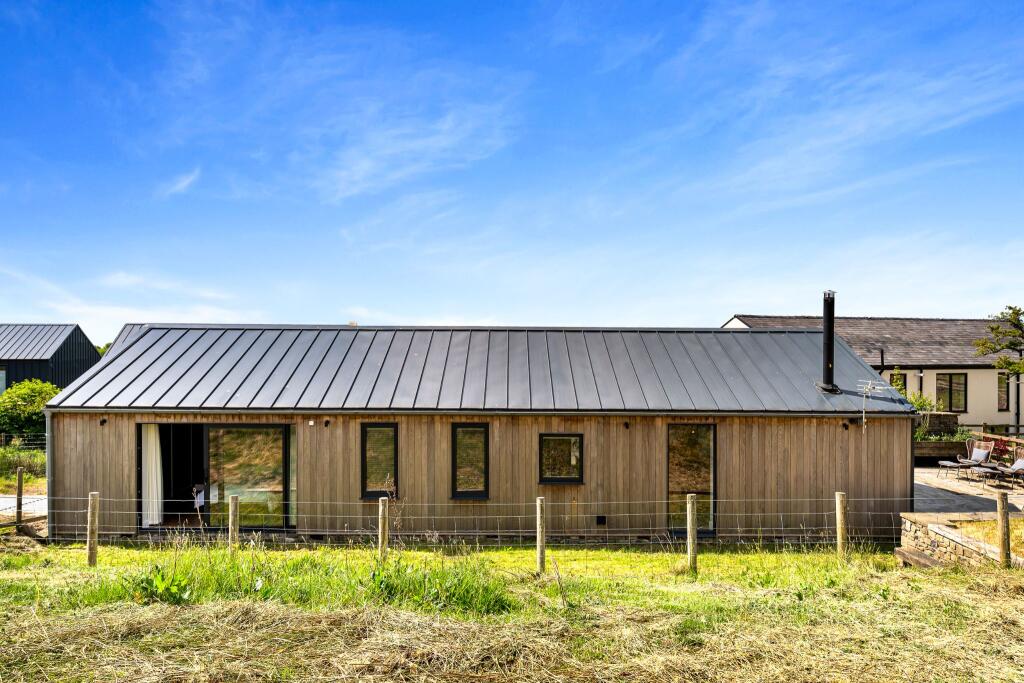 Additional image 31 of The Lodge, Little Stanrose Farm, Cox Green Road, Egerton, Bolton, BL7