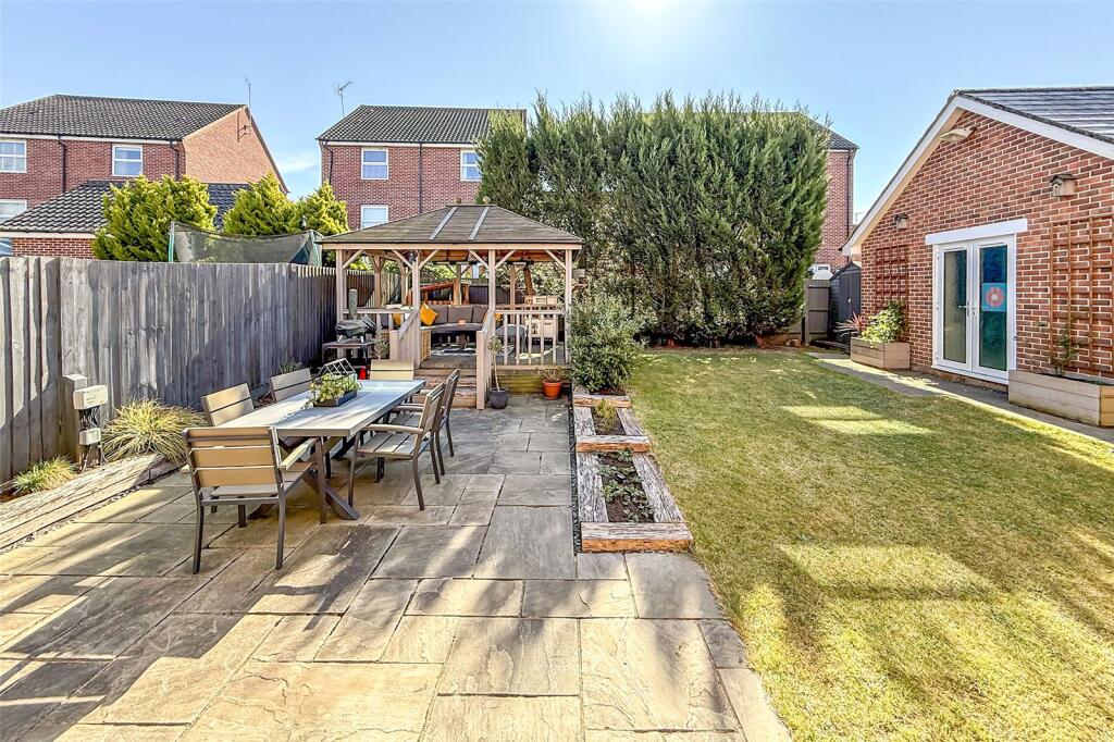Additional image 6 of Steele Crescent, Littlehampton, West Sussex