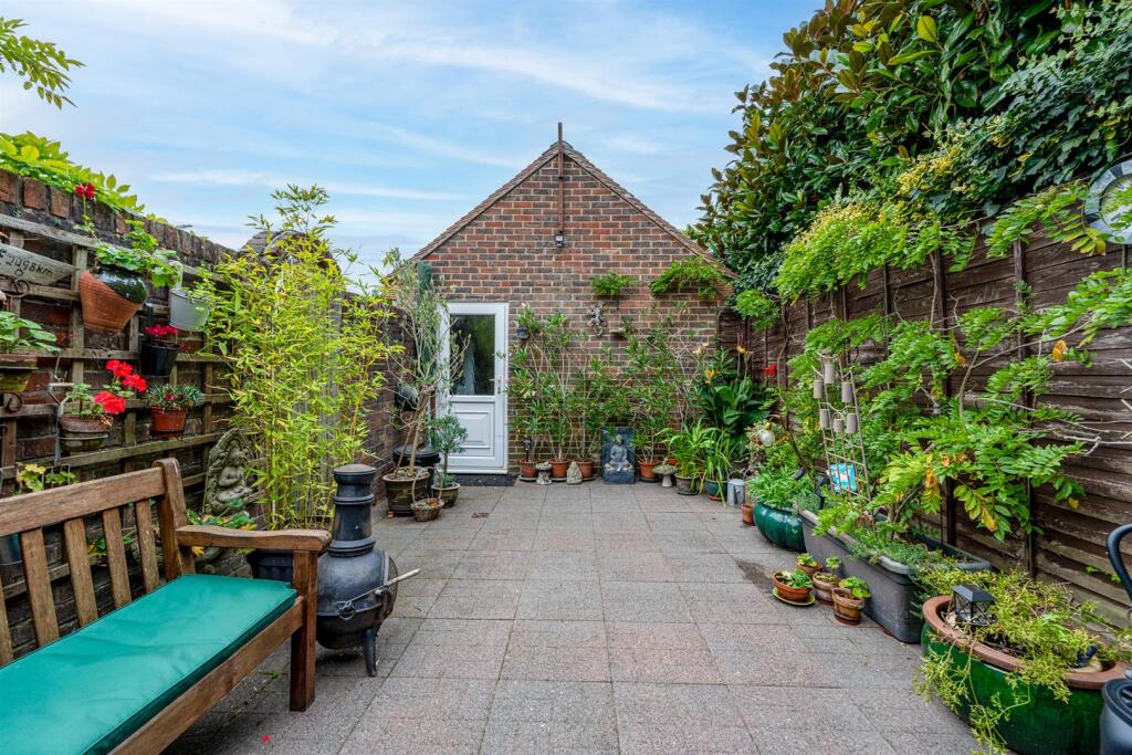 Additional image 27 of The Avenals, Angmering