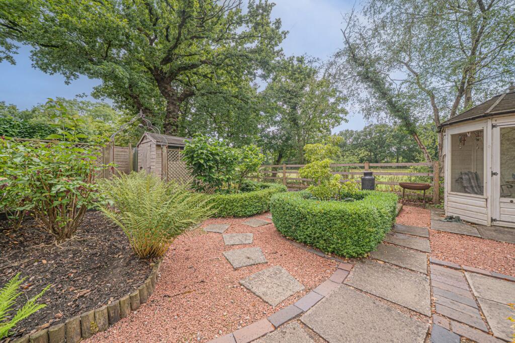 Additional image 28 of School Road, Hockley Heath, B94