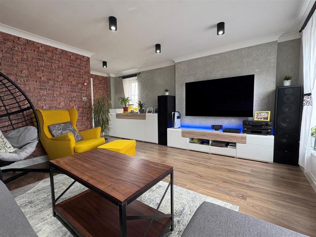 Additional image 8 of Keilder Crescent, Clayton Heights, Bradford