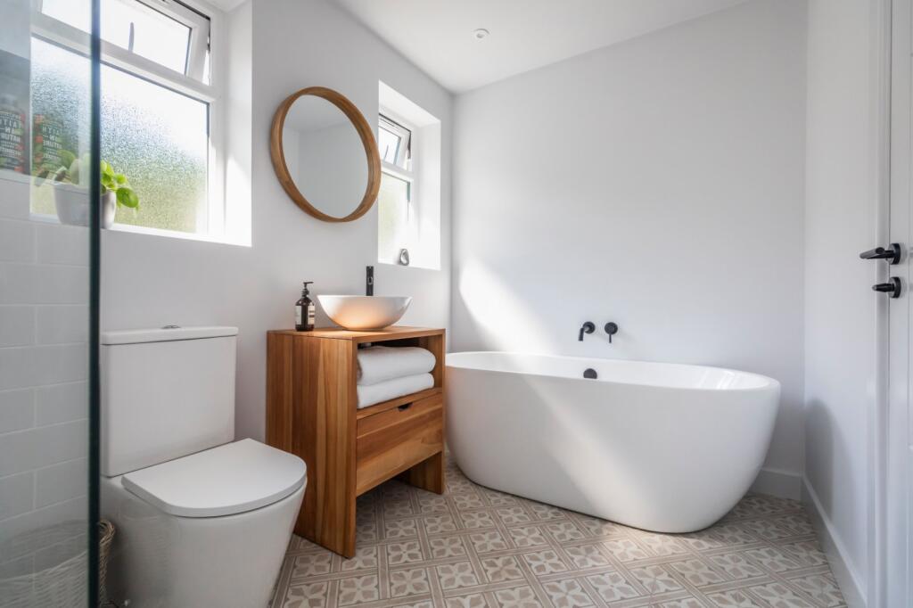 Additional image 19 of Woodleaze Close, Broadstone, Dorset, BH18