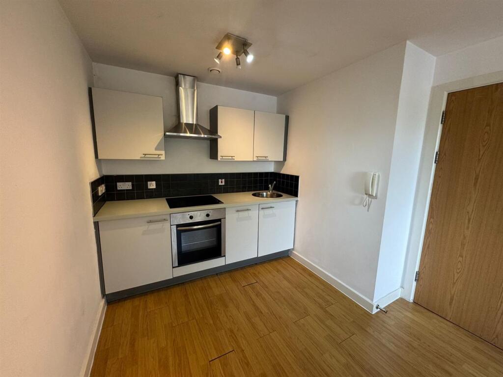 Additional image 3 of 289 Otley Road, Bradford