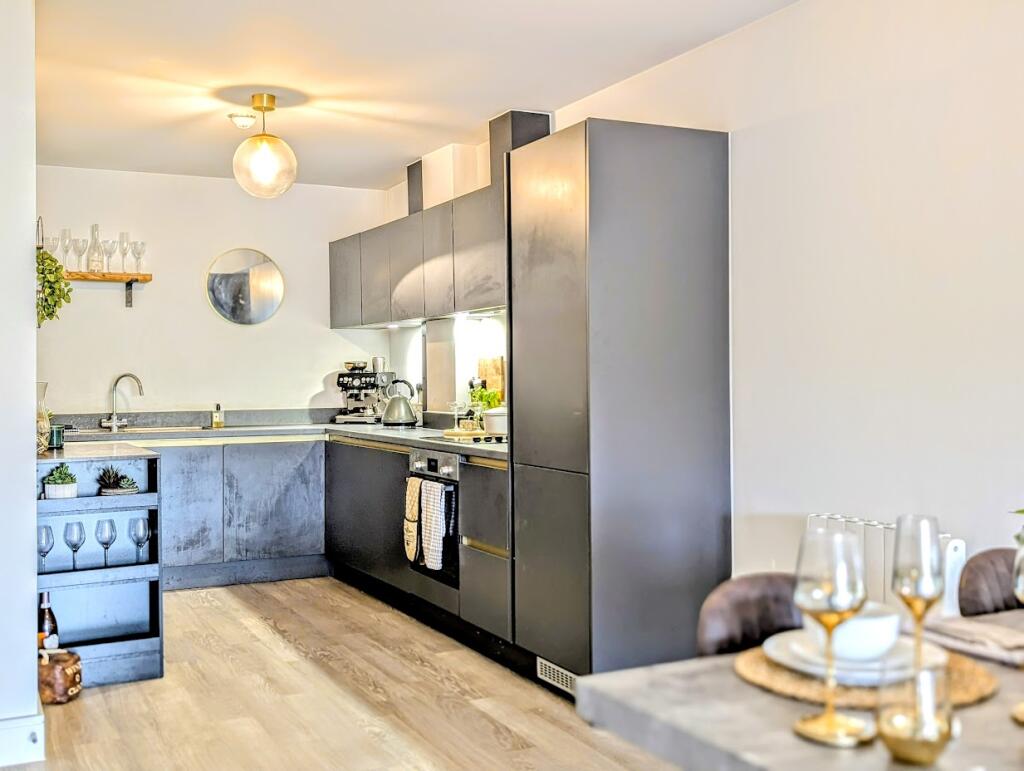 Additional image 8 of South Street, Worthing