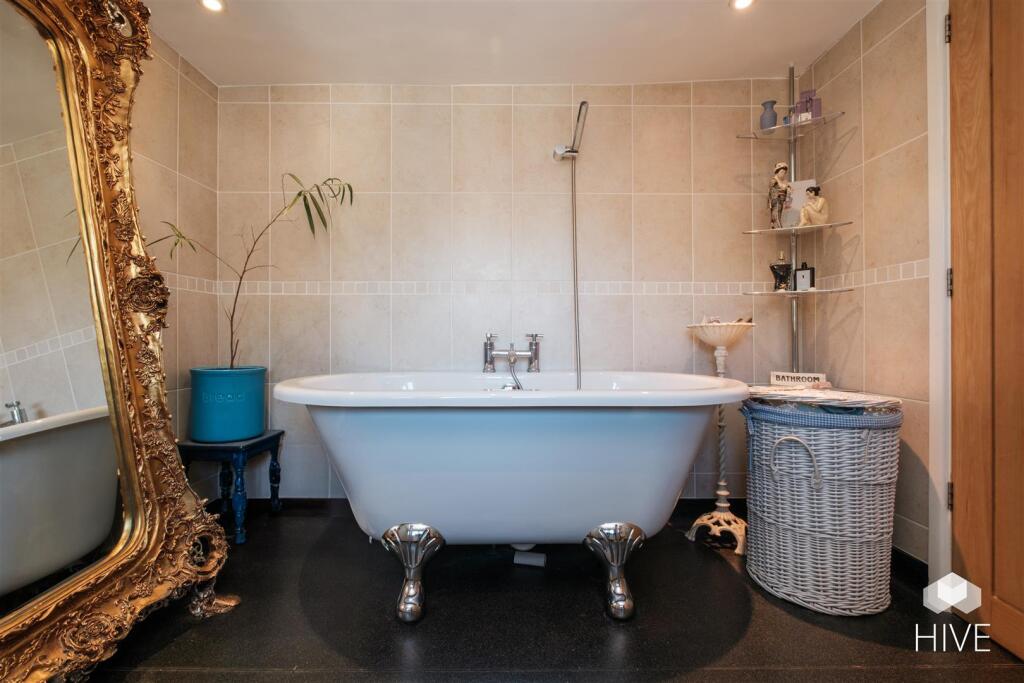 Additional image 18 of Bashley Cross Road, New Milton