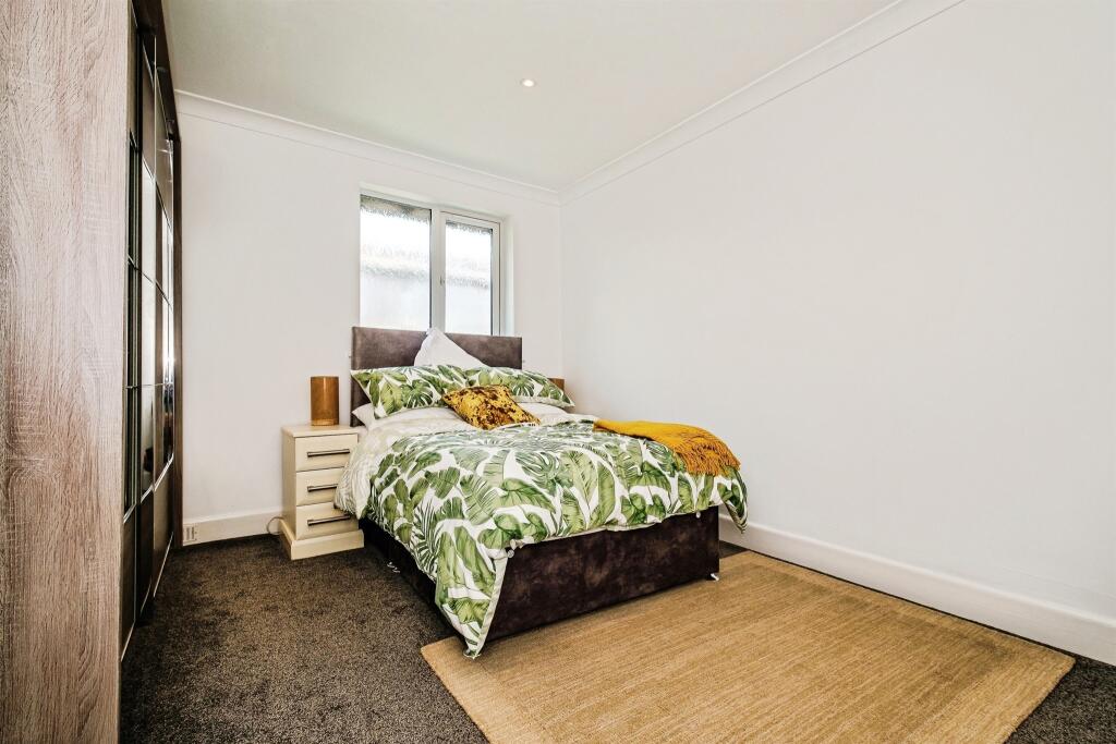 Additional image 12 of Central Avenue, Worthing