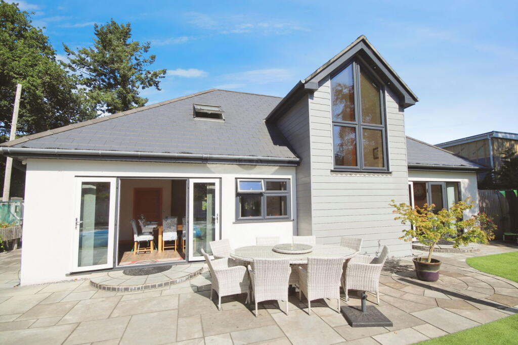 Additional image 19 of Whincroft Drive, Ferndown, BH22 9LJ