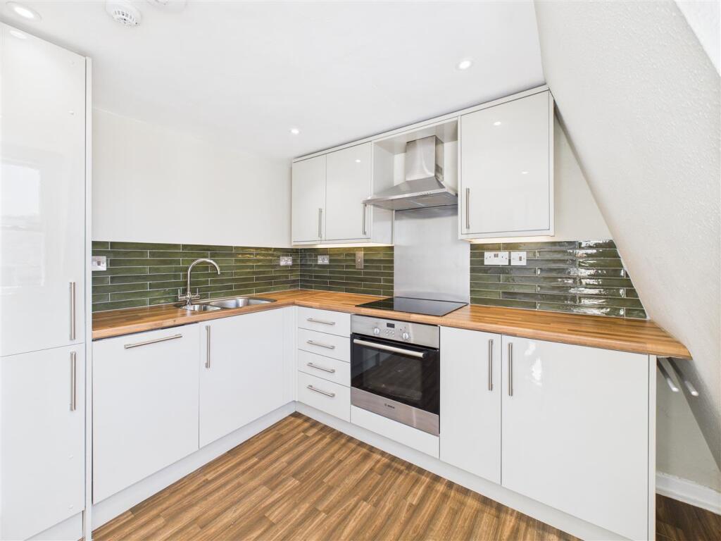 Additional image 3 of Rivers Street, City Centre