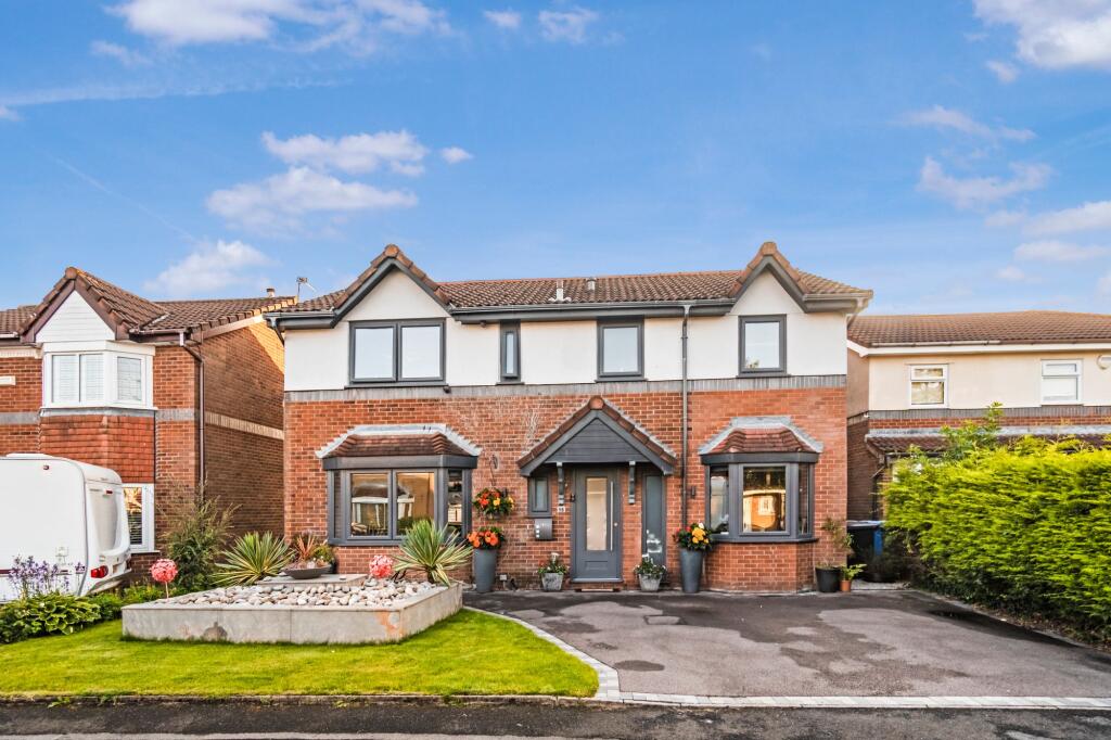 Strathmore Close, Ramsbottom, BL0