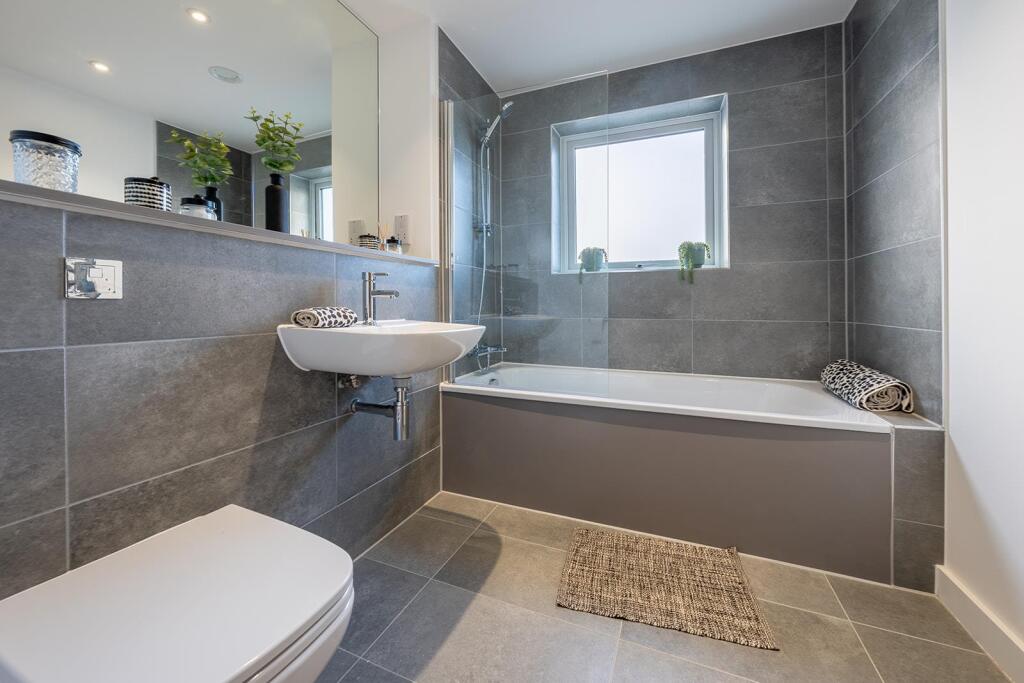 Additional image 4 of Neighbourhood, Bolton, BL1