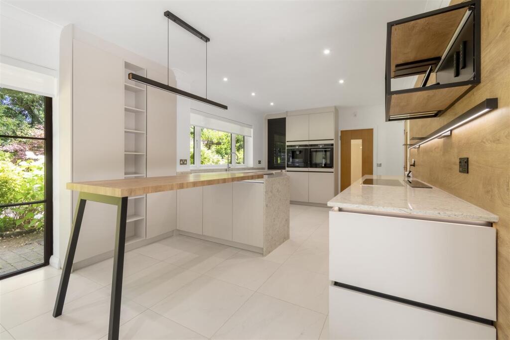 Additional image 12 of Endwood Drive, Little Aston Park