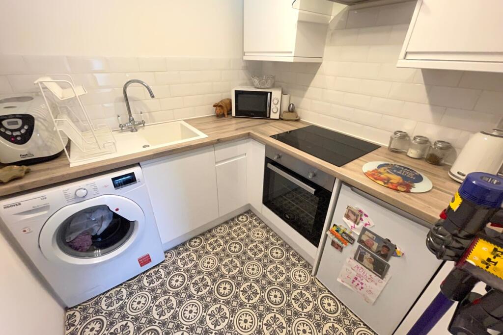 Additional image 6 of Queen Street, Worthing, West Sussex, BN14 7BL