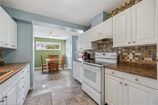 Additional image 12 of 23 Howe Dr Unit 8