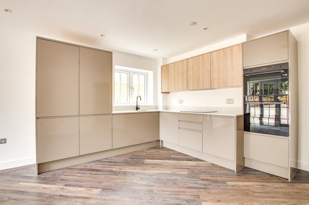 Additional image 5 of 173 Lymington Road, Highcliffe, Christchurch, BH23