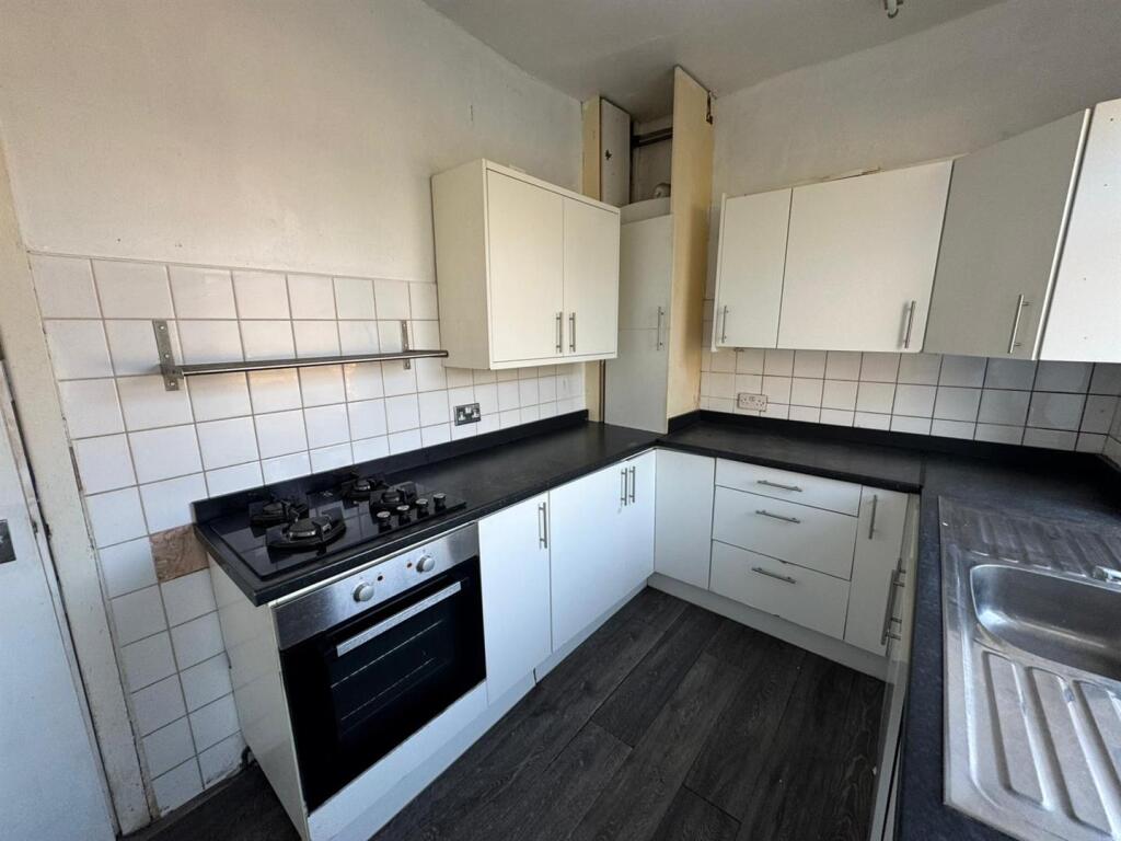 Additional image 11 of Staveley Road