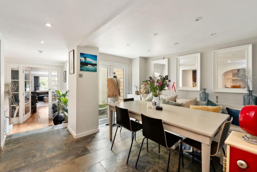 Additional image 13 of The Pool Flat, 117-118 Marine Parade, Brighton, East Sussex, BN2 1DD