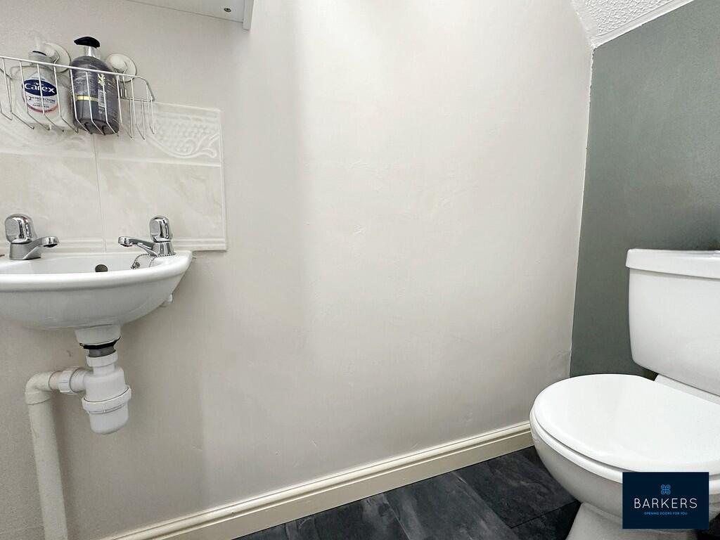 Additional image 17 of Raikes Avenue, Bradford