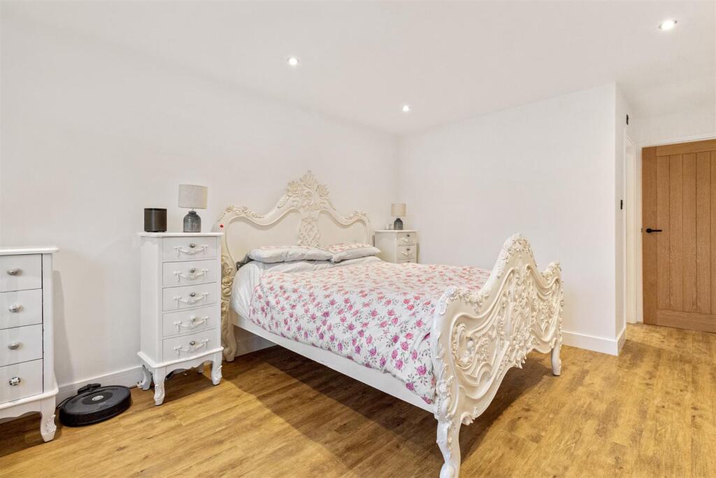 Additional image 19 of Maytree Close, Angmering, Littlehampton