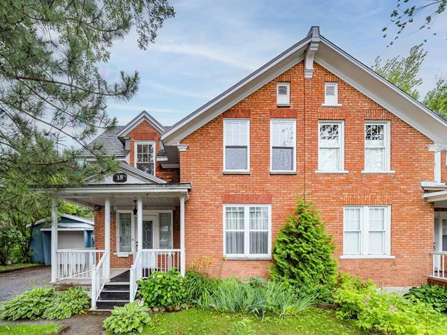Primary image of 15 Rue des Chênes O.|Québec (La Cité-Limoilou), Quebec G1L1K2