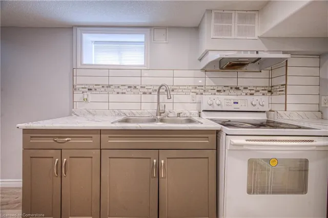 Additional image 17 of 169 Bruce St